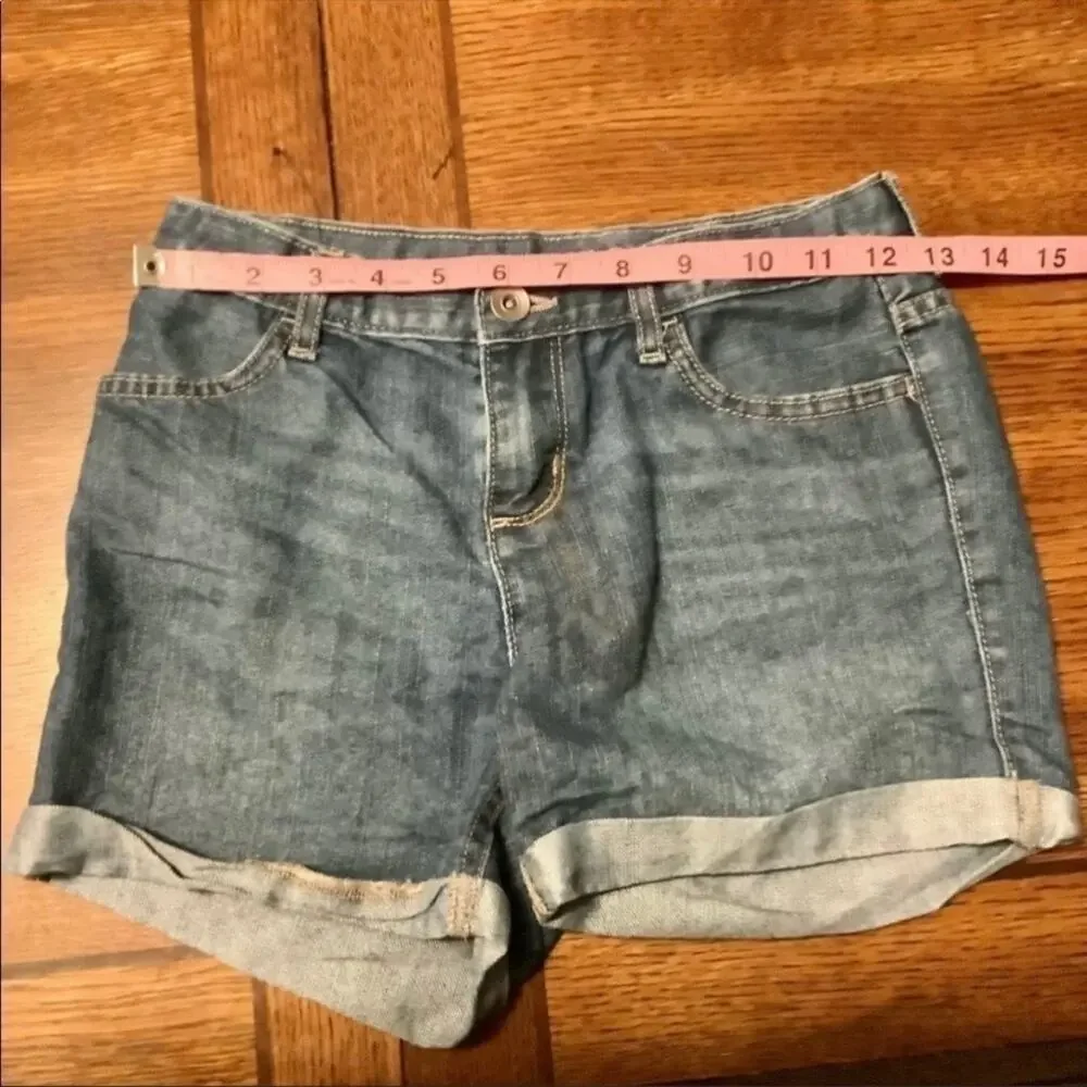 The CHILDREN’S PLACE Blue Jean Shorts Size 10 (Girl's)